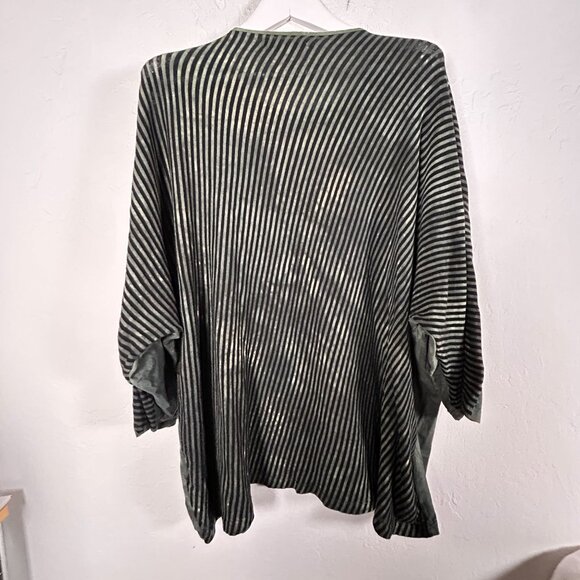 Blue Fish Artwear Tunic Top Lagenlook OS Hand Painted Labyrinth Long Sleeve NWOT - Picture 2 of 9